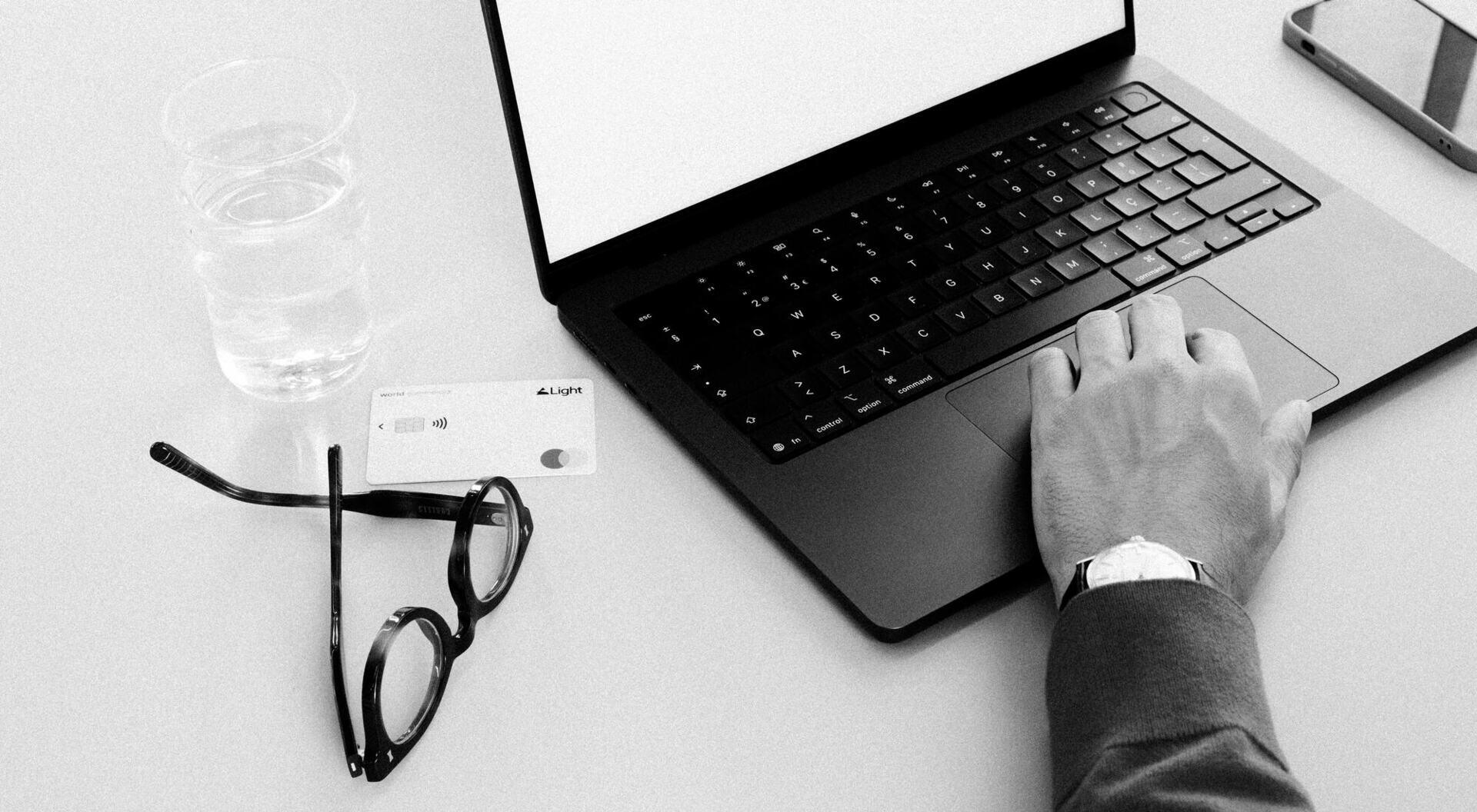 Payment reconciliation in Light